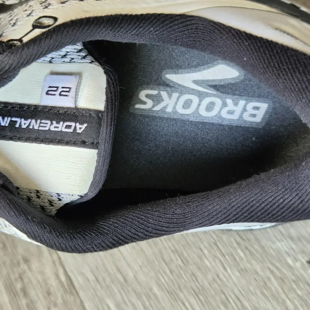Brooks Shoes Womens 11 B White Black 1203531b135 Adrenaline 22 GTS